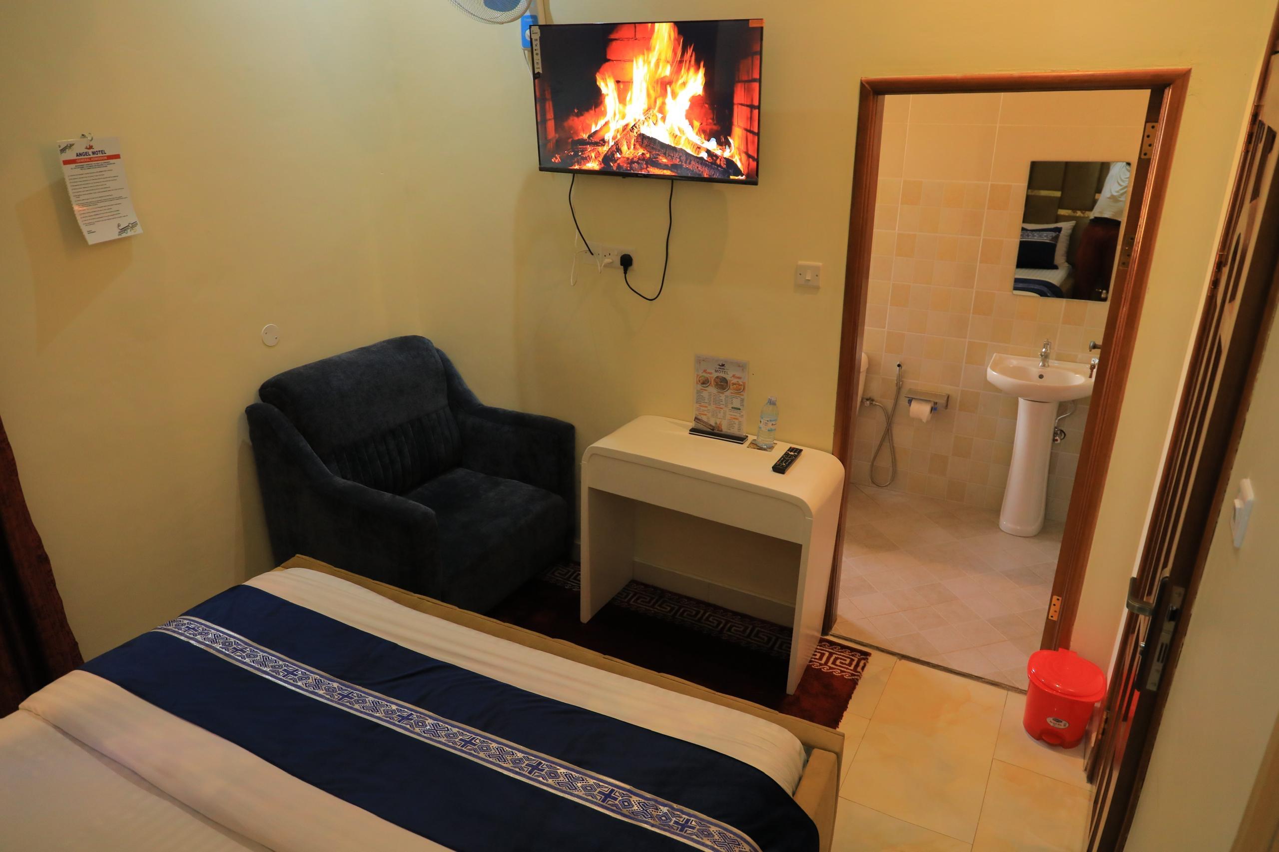 Classic Room with TV